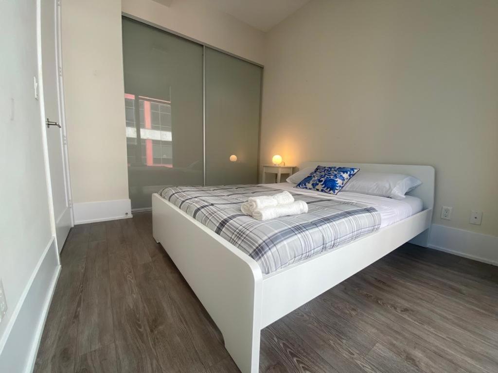 Grand View 2Br/2Ba Condos Cn Tower,Union,Tiff/Mtcc Toronto Esterno foto
